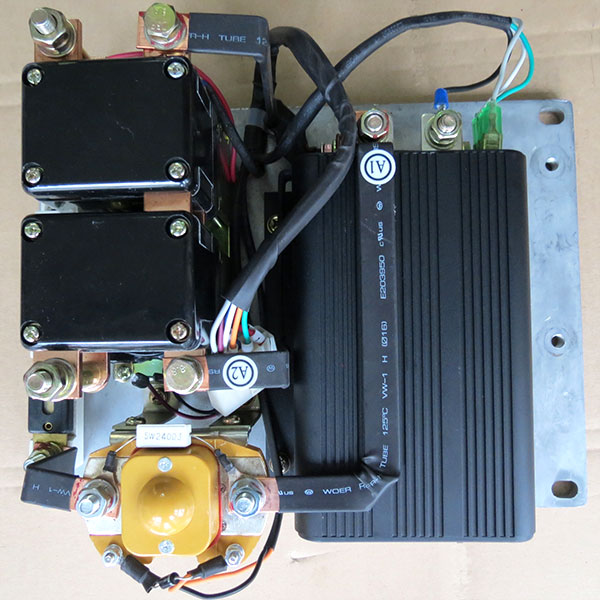 CURTIS DC Series Winding Motor Speed Controller Assemblage 1204M-4201, 24-36V, 275A,  With 0-5K Foot Pedal Throttle