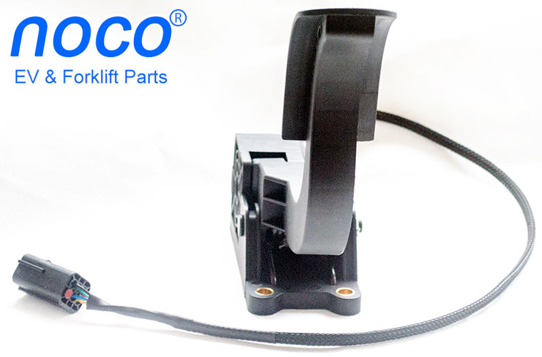 Non-contact type foot pedal 0-5V Electric Throttle HXWJ-04-0000, working voltage range 14-90V DC 