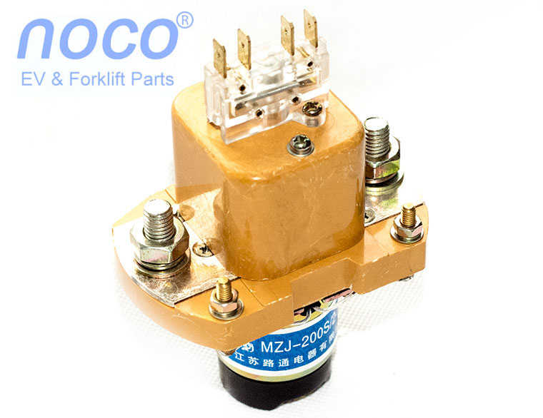 200A SPST Double Coil DC Contactor With Auxiliary Contacts, One Normal Open Auxiliary Contact, One Normal Close Auxiliary Contact